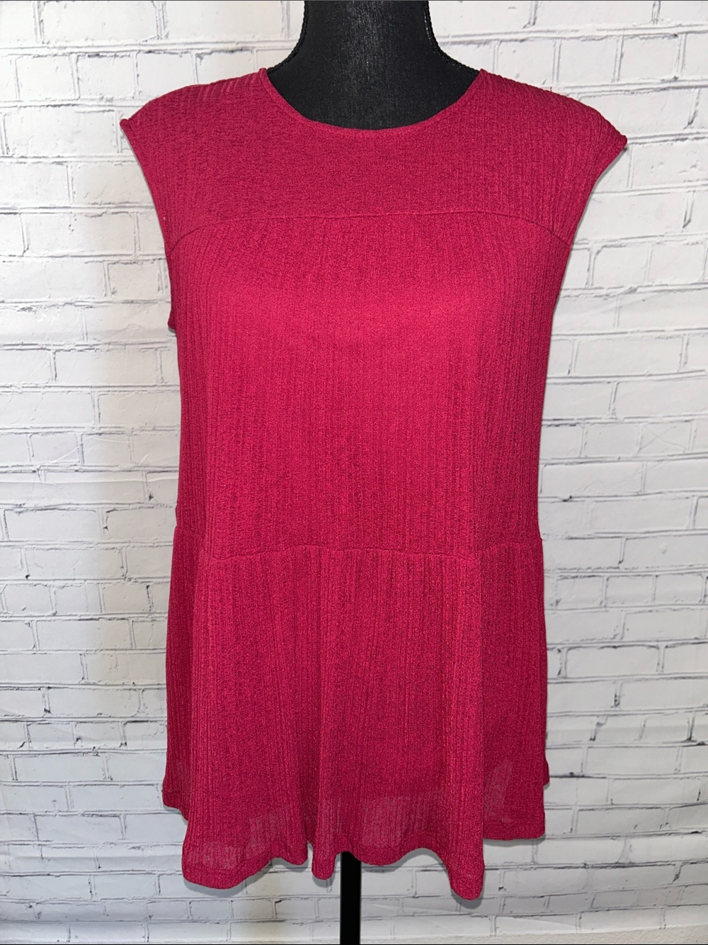 Juicy Couture Hot Pink Satin-Trim Sleeveless Top. Medium